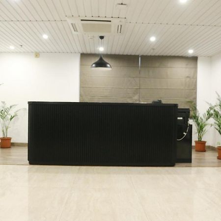 Hotel Sm Hives Bhubaneswar Zewnętrze zdjęcie