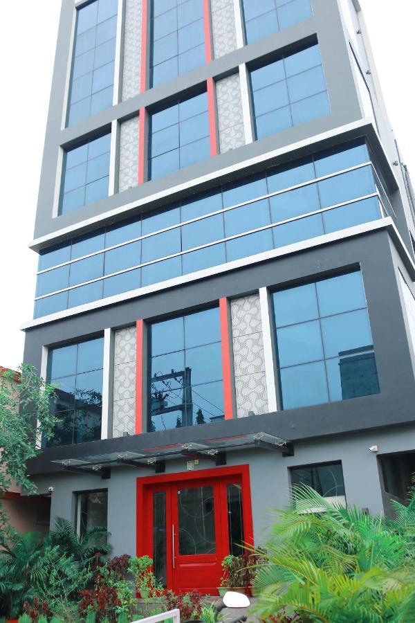 Hotel Sm Hives Bhubaneswar Zewnętrze zdjęcie